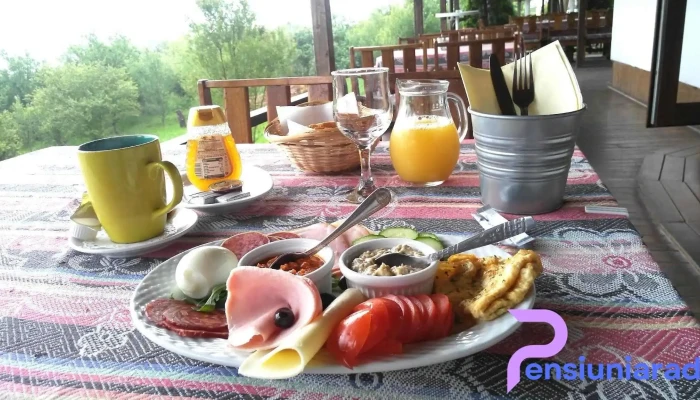 Hanul Lu Mos Opinca Mancaruribauturi - Deva