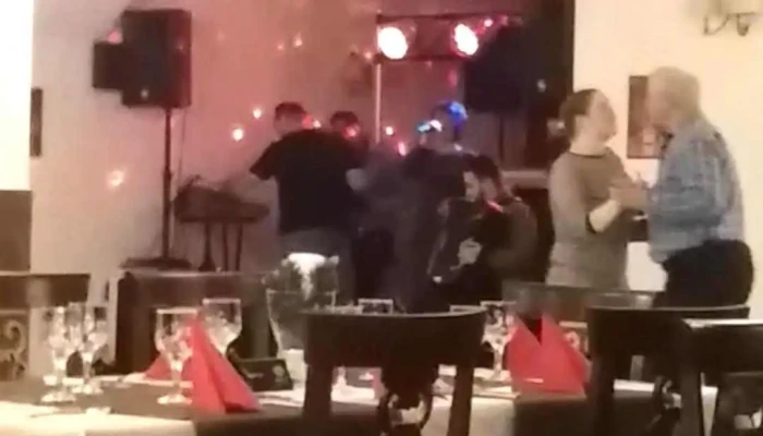 Hanul Marisano Onesti Videoclipuri - Onești