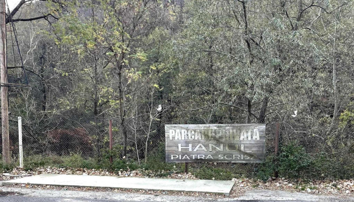 Hanul Piatra Scrisa -  Comentarii - Armeniș