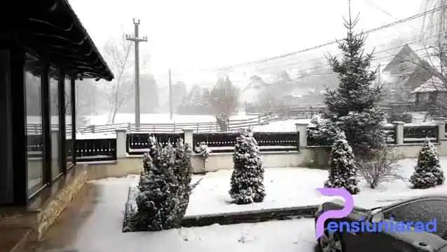 Hanul Simon Pensiune Si Restaurant Videoclipuri - Șimon