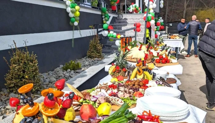 Holiday Village Tarcau -  Mancaruribauturi - Tarcău