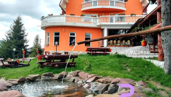 Hotel Four Seasons -  Exterior - Vârtop