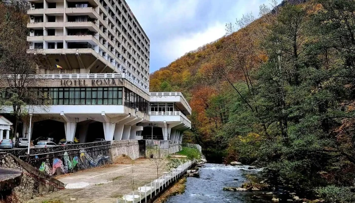 Hotel Roman -  De La Vizitatori - Băile Herculane