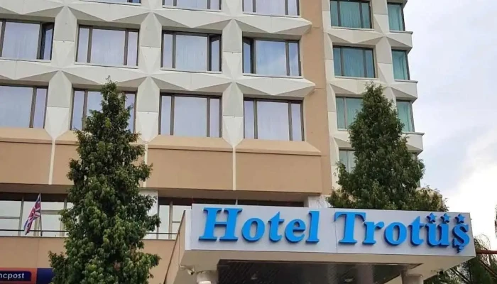 Hotel Trotus Cazare Onesti De La Proprietar - Onești