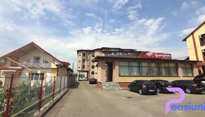 Hotel Vulturul Pitesti Catalog - Geamăna