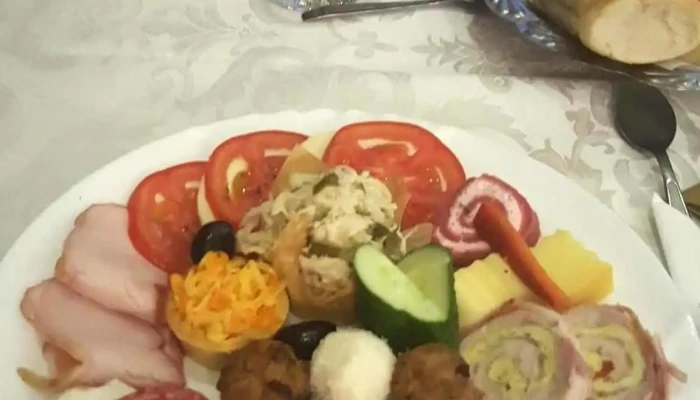 Hotel Vulturul Pitesti De La Vizitatori - Geamăna