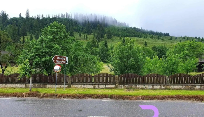 Hotelul Manastirii Putna Arhondaricul Visarion Puiu De La Vizitatori - Putna