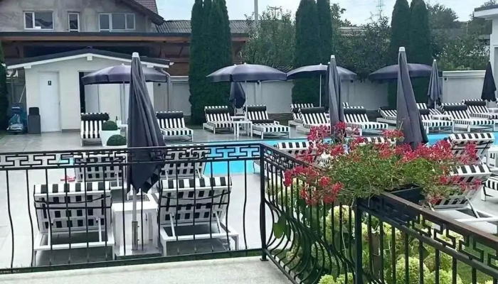 Krystal Boutique Mansion -  Videoclipuri - Peștișu Mare