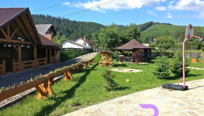 La Bucovineanca -  Exterior - Strâmtura