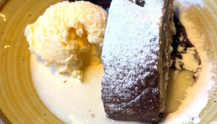 La Ceaun -    Weiss Strudel Cu Mere - Brașov