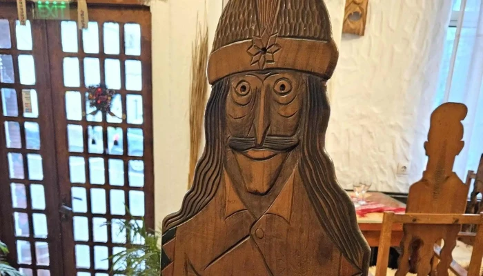 La Tuciuri -  Unde - Pitești
