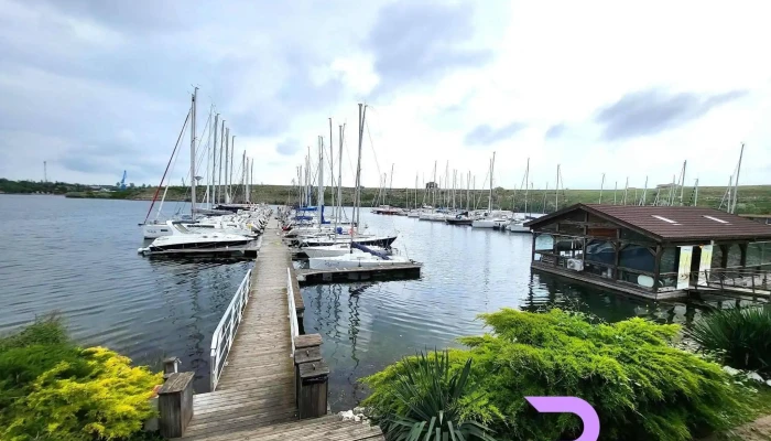 Life Harbour Marina -  Barca - Limanu