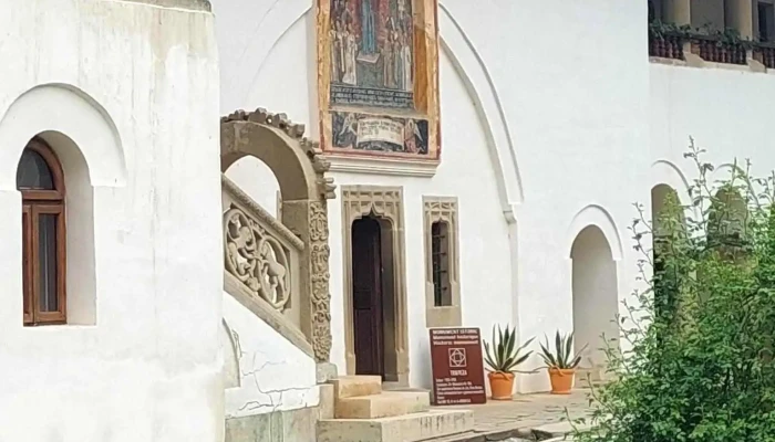 Manastirea Hurezi Cele Mai Recente - Romanii De Jos