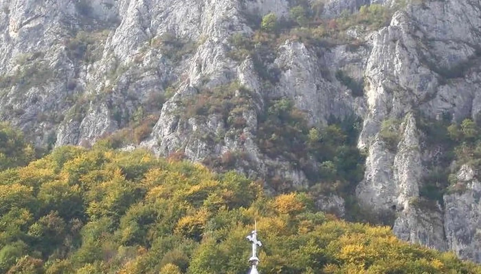 Manastirea Ramet Promoție - Valea Mănăstirii