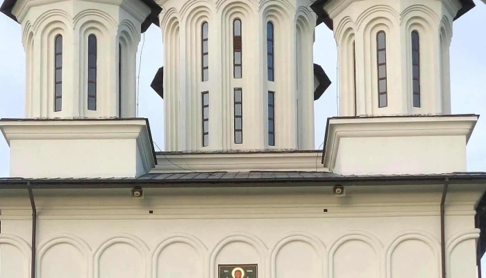 Manastirea Salva Fotografii - Romania