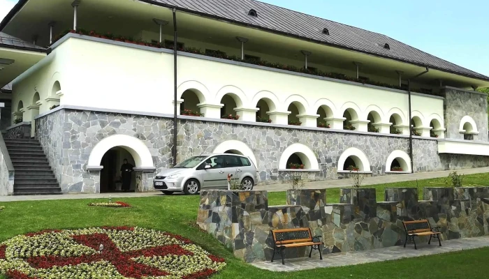 Manastirea Salva Recenzii - Romania