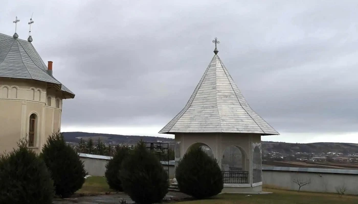 Manastirea Sfantul Vasile Cel Mare Sfantul Varlaam Mitropolitul Moldovei Din Bodesti Adresă - Bodești