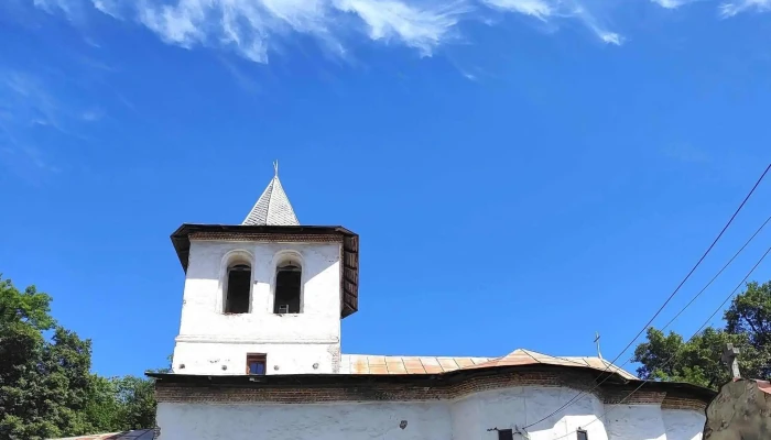 Manastirea Sfintii Voievozi Baia De Aramă - Baia De Aramă