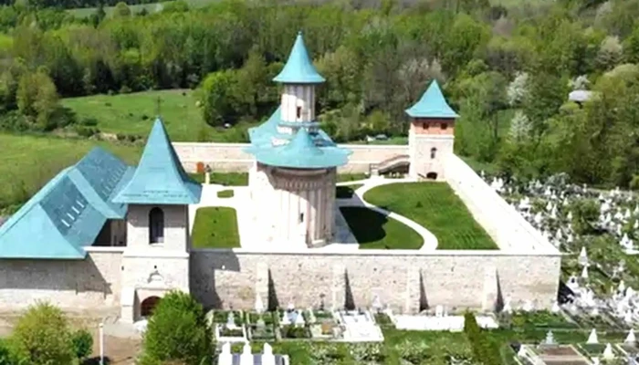 Manastirea Tazlau Deschis Acum - Tazlău