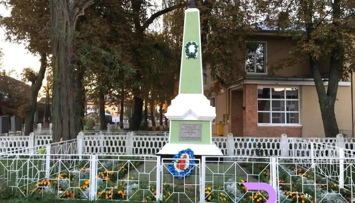 Monumentul Eroilor -  Promoție - Săbăoani