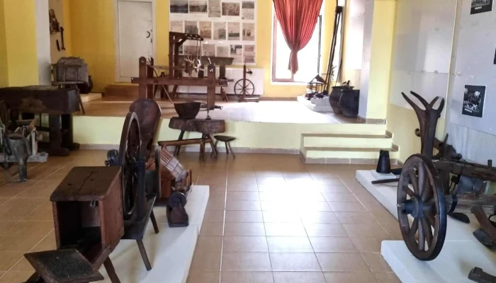 Muzeul Etnografic Rasinari Unde - Rășinari