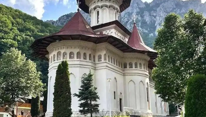 Mănăstirea Râmeț - Valea Mănăstirii