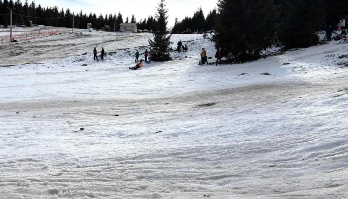 Partie Sanie   Patinoar Marisel Crucea Iancului Recenzii - Mărișel