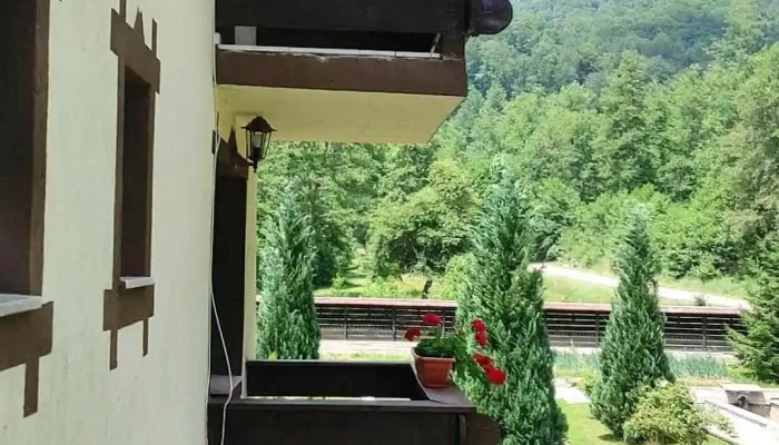 Pastravaria Cascada Rausor Exterior - Berevoești