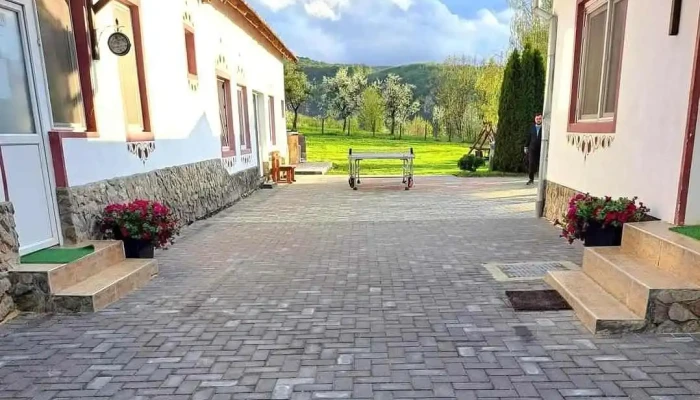 Pensiune Turistica Retreat Belvedere -  Cum Să Ajungi Acolo - Vadu Crișului