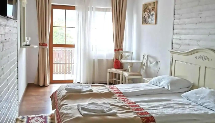 Pensiunea Castania -    Polovragi Camere - Poiana Mănăstirii