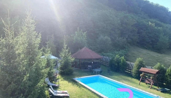 Pensiunea Castania -    Polovragi Dotari - Poiana Mănăstirii