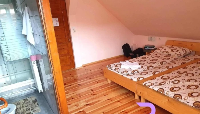 Pensiunea Cheile Nerei -  Camere - Sasca Română