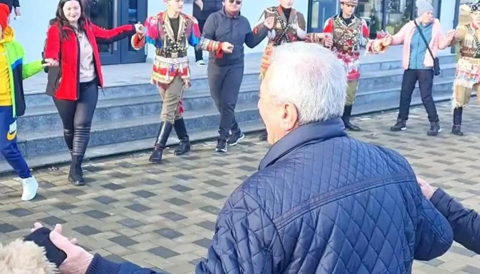 Pensiunea Dor De Brazi -  Videoclipuri - Suceava
