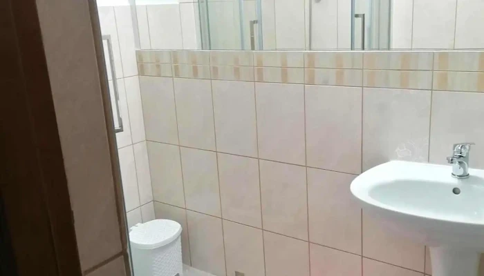 Pensiunea Poiana Luminoasa -  Camere - Bughea De Jos