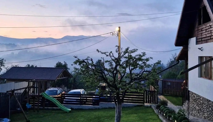 Pensiunea Poiana Luminoasa -  Scor - Bughea De Jos