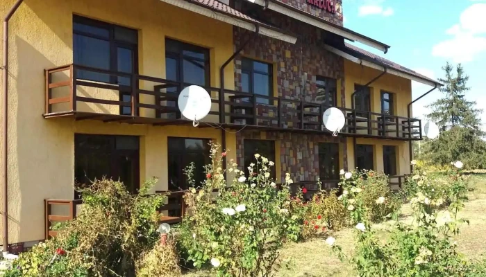 Pensiunea Raluca -  De La Vizitatori - Tutova