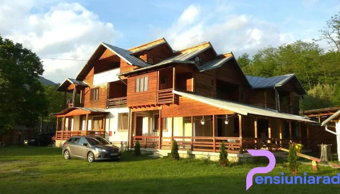 Pensiunea Serbanoiu Locație - Curtea De Arges