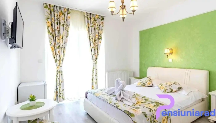 Pensiunile Casuta Cu Trandafiri 1 Si 2 Camere - Slănic