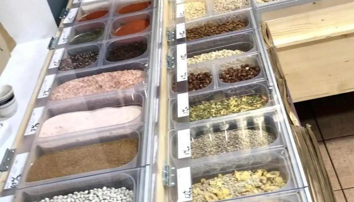 Plus Market -  De La Proprietar - Lehliu-gară
