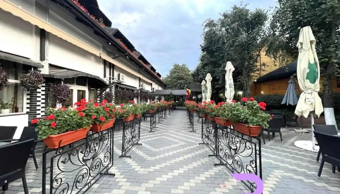 Popas Cucorăni - Cucorăni