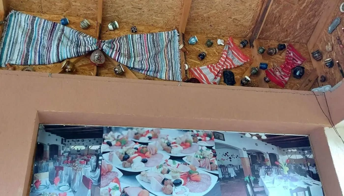 Popas Frumusani Catalog - Pasărea