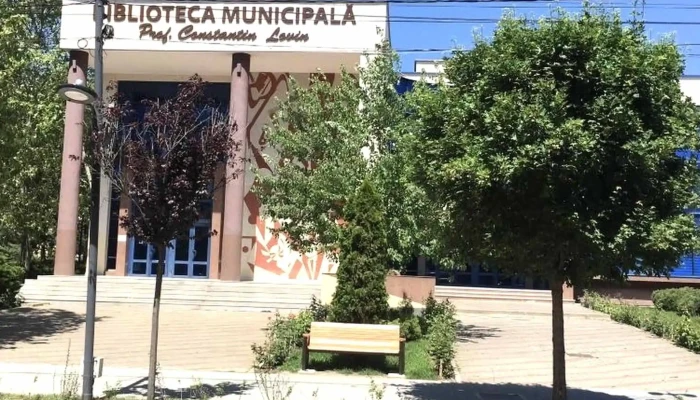 Primaria Municipiului Moinesti Cum Să Ajungi Acolo - Moinești