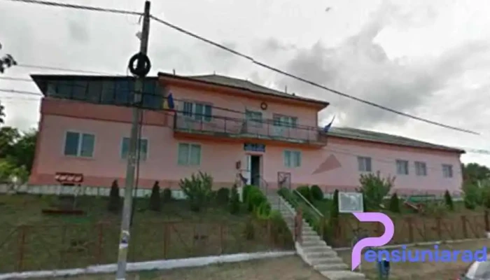 Primaria Roscani Iasi Fotografii - Rădeni
