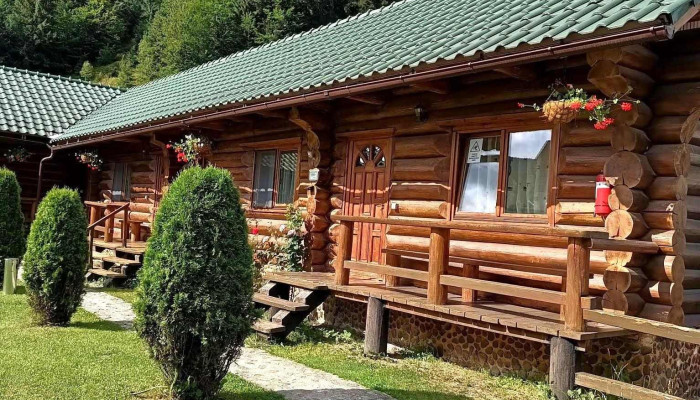 Punct Gastronomic Local La Malul Ariesului Garda De Sus De La Vizitatori - Gârda De Sus