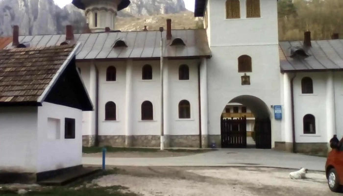 Ramet Mansion -  Cum Să Ajungi Acolo - Valea Mănăstirii
