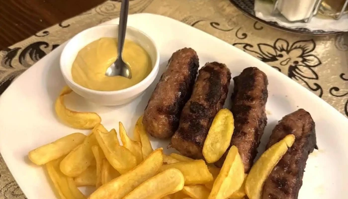 Restaurant Cu Specific Romanesc -    Hanul Domnitorilor Churrasco - Predeal