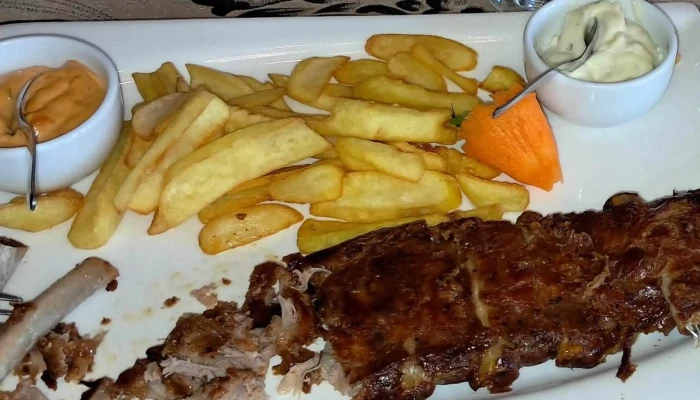 Restaurant Cu Specific Romanesc -    Hanul Domnitorilor Predeal - Predeal