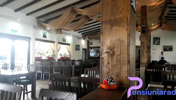 Restaurant Doi Cocosi -  Atmosfera - Horezu