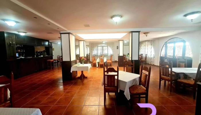 Restaurant Feteasca Neagra De La Vizitatori - Valea Călugărească