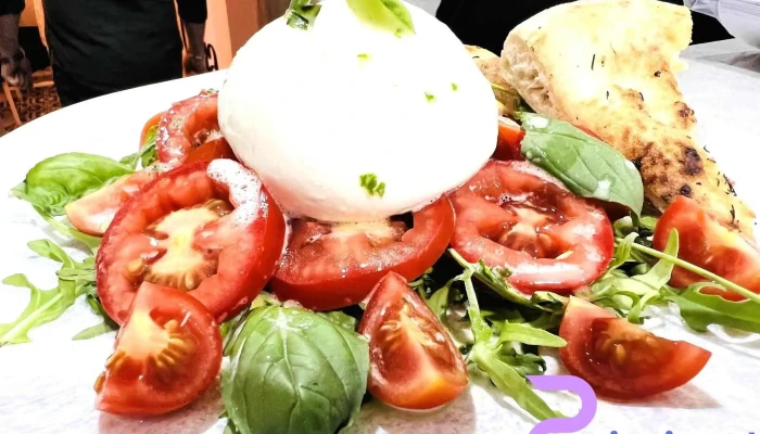 Restaurant Gaia -  Burrata - Bacău